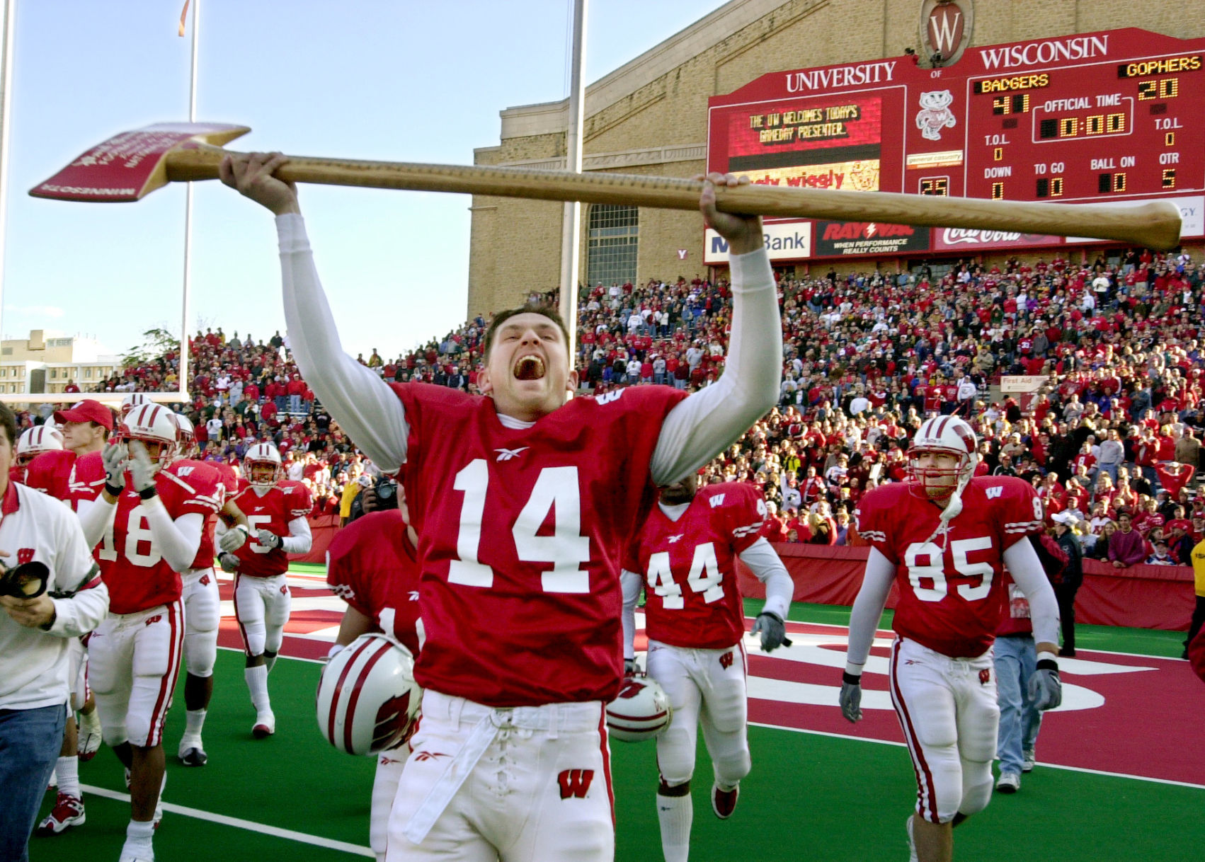 Kevin Stemke, football